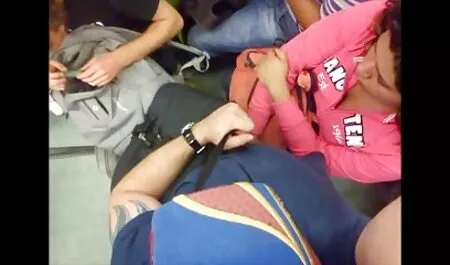 Depraved trưởng thành vợ shamelessly fucks với cô ấy chồng và một đen nam sem sec thu từ những đường phố
