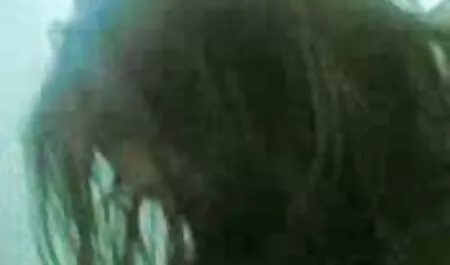 Porn người mẫu dâm đãng uốn éo trước phim sec khi dit nguoi tình dục