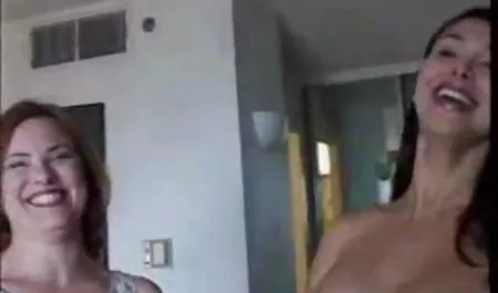 Trưởng thành khiêu dâm người mẫu phim sec nguoi dit ngua đã rửa xe và đi đến hung hăng quái cô ấy người lái xe
