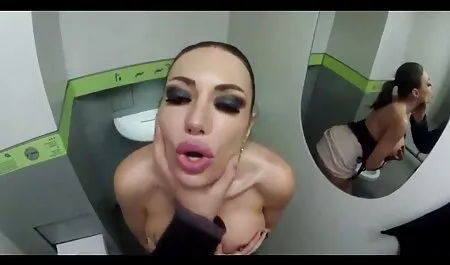 Một sinh viên trẻ quyến rũ các giáo viên trong một Nóng Mẹ phim sec nguoi dit ngua kiếp