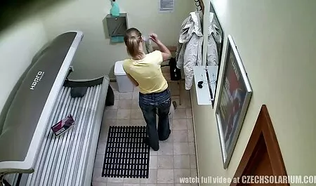 Tình dục đói brunette leo lên vì tinh ranh sec thu choi nguoi