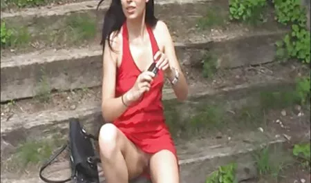 Hai người phụ nữ trưởng thành đưa tinh ranh của anh chàng vào lưu thông và cho anh ta secnguoithu một buzz sexy