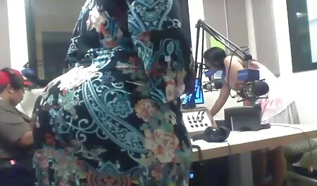 Hai làm nhục trẻ secthumy sluts buộc đến được dildo quái từ xấu xa tình nhân