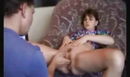 Cô gái yêu cầu một người bạn cho mình đầy tinh trùng phim sec ngua du nguoi