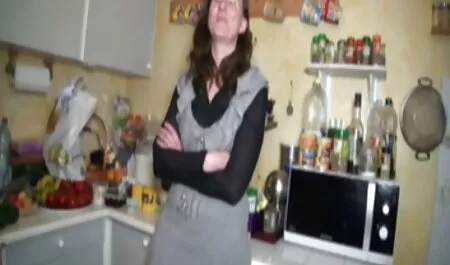 Lớn đít vẻ đẹp được fucked cứng trong cô ấy sec thu hay âm đạo và đít qua hai dicks