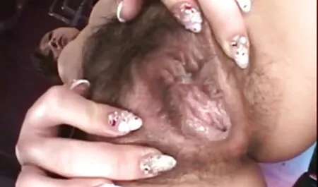 Trưởng thành milf dạy thiếu kinh nghiệm con gái làm thế nào đến đúng cách hút một người đàn phim sec nguoi choi ngua ông vòi nước