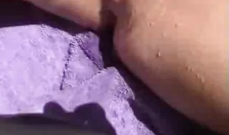 Nóng Latin phim sec thu du nguoi gà con phun say mê trên vòi nước