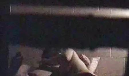 Một chàng phim sec lon dit nguoi trai của phallus thích một tuyệt vời thổi kèn bởi một cô gái trẻ tóc nâu
