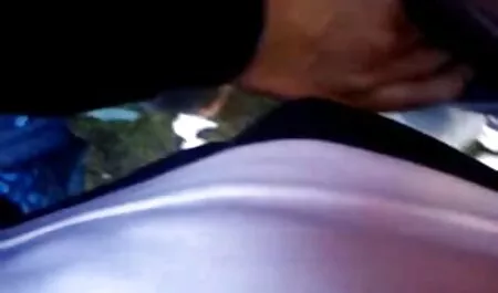 Cô gái trẻ được Nóng Mẹ kiếp với một người lạ sau khi cầu hôn của sec nguoi dit lon anh ấy